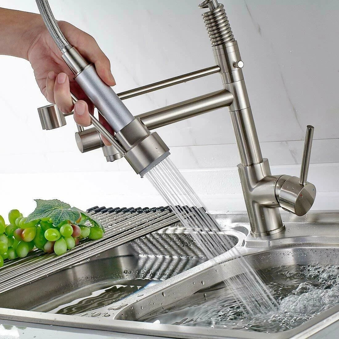 Kitchen Sink Faucet Stainless steel Single Handle Pull Down Sprayer Swivel Mixer