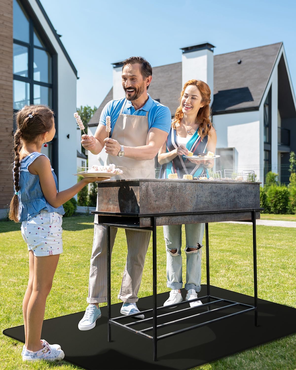 Double-Sided Fireproof Grill Pad, Perfect for Under Outdoor Barbecue Spots